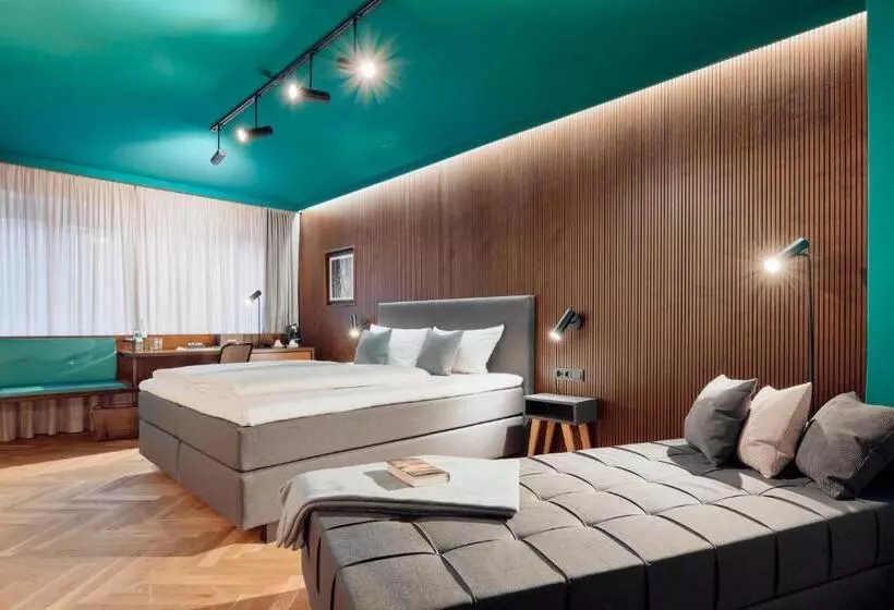 スーペリアールーム, Art Hotel Tucholsky