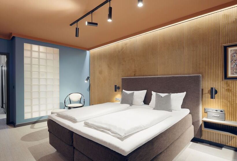 컴포트 룸, Art Hotel Tucholsky