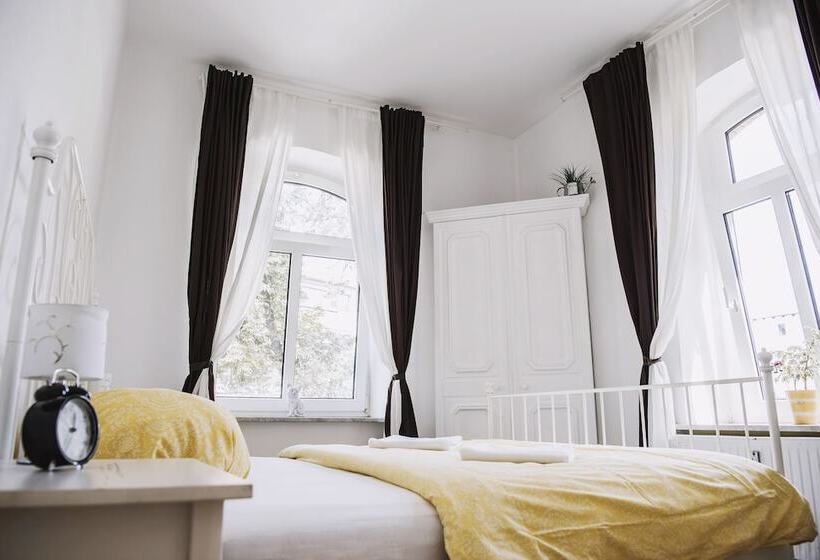 غرفة قياسية, Pension Bertha