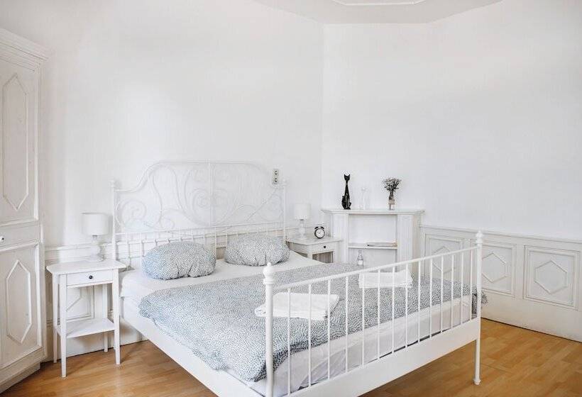 غرفة سوبيريور, Pension Bertha