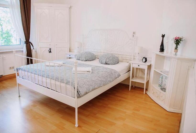 غرفة سوبيريور, Pension Bertha