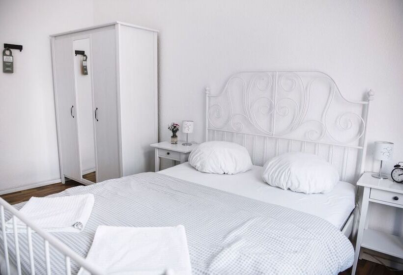 غرفة قياسية, Pension Bertha