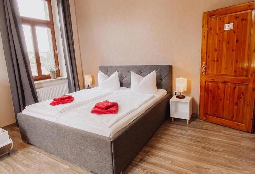 스탠다드 룸, Am Rittergut