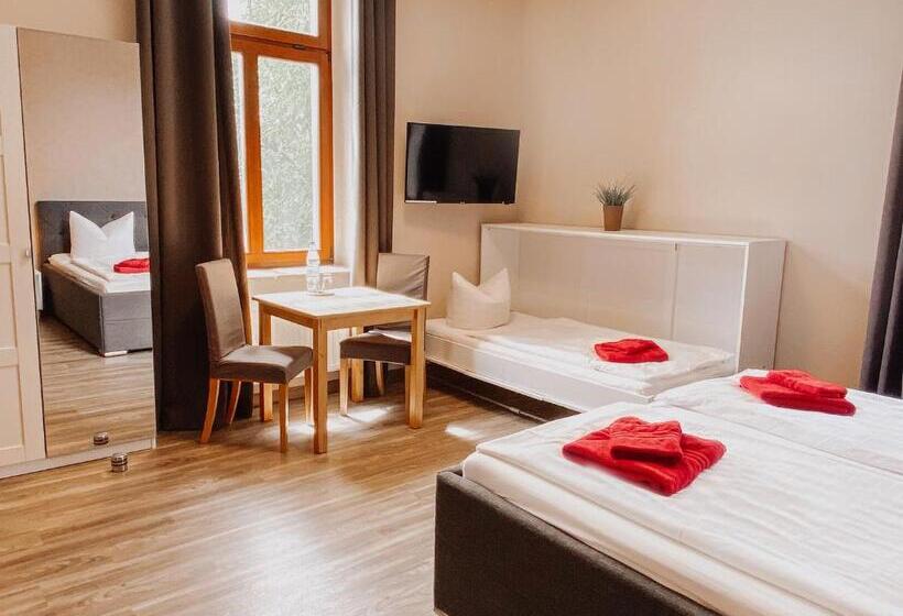 스탠다드 룸, Am Rittergut