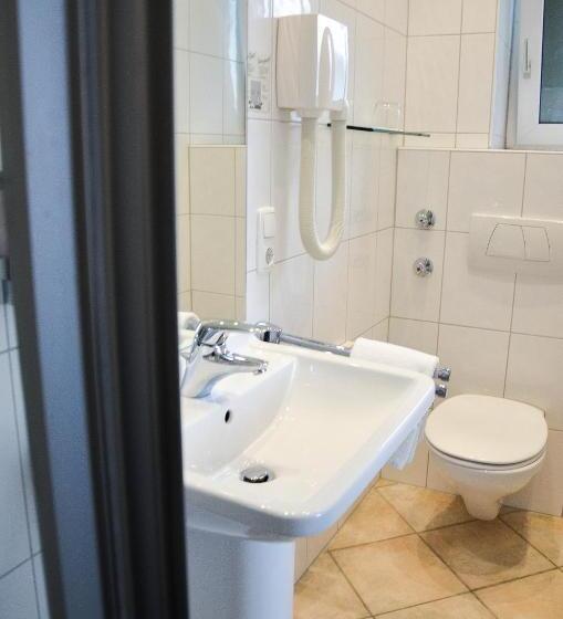 חדר סטנדרט יחיד, Am Römerwall