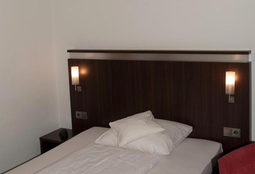 חדר קומפורט יחיד, Am Römerwall