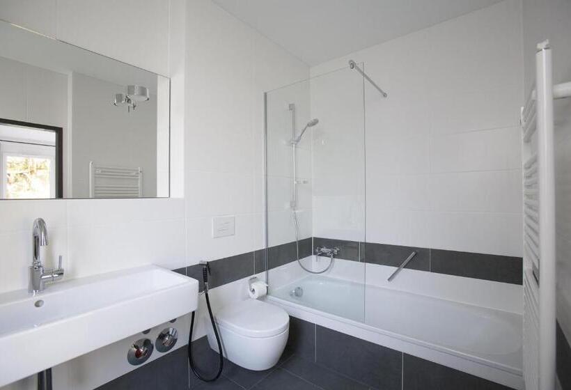 חדר סטודיו סטנדרד, Am Römerwall