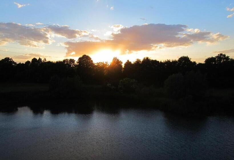 스탠다드 룸, Burg Boetzelaer