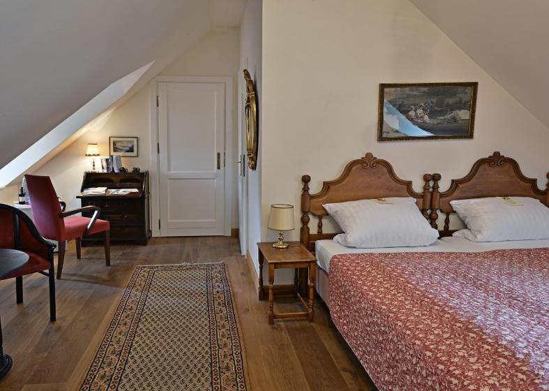 스탠다드 룸, Burg Boetzelaer