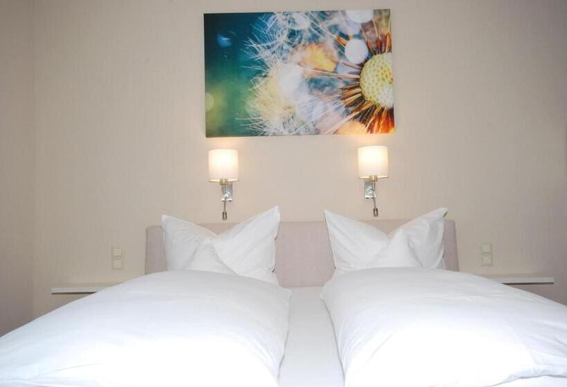 غرفة قياسية ثلاثية, Colosseum