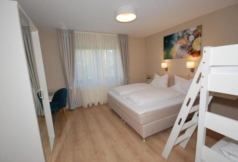 غرفة قياسية رباعية, Colosseum