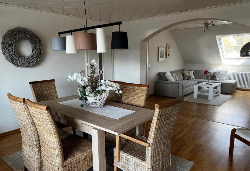 شقة 3 غرف, Colosseum