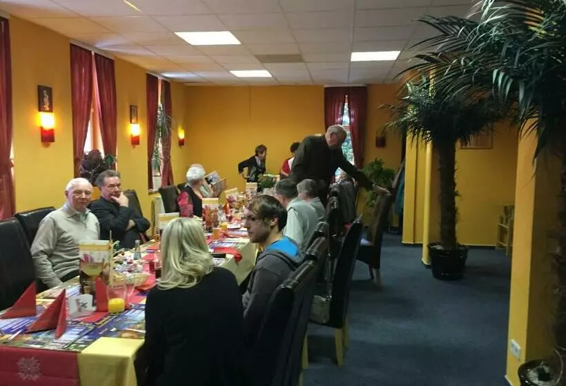 スタンダードシングルルーム, Alento Im Deutschen Haus Restaurant Olympia