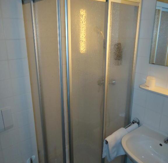 스탠다드 룸, Alento Im Deutschen Haus Restaurant Olympia