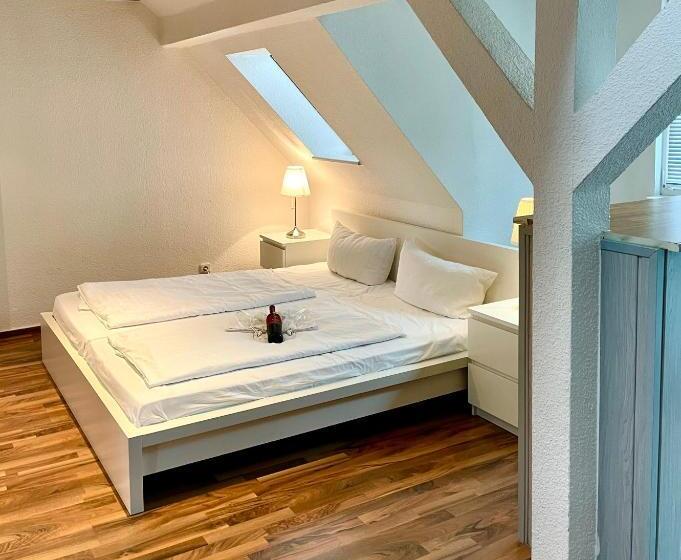 اتاق استاندارد با تراس, Und Restaurant Gartenstadt Erfurt