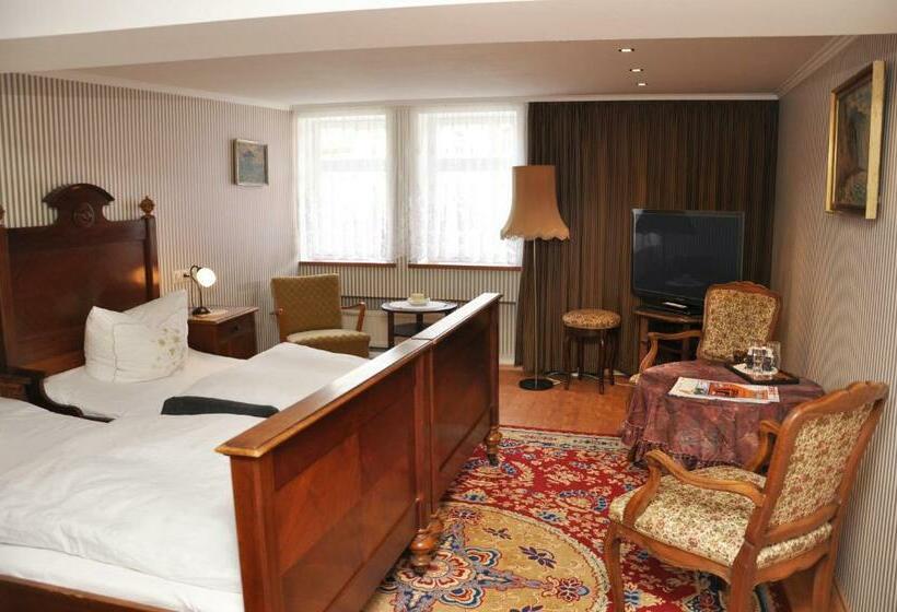 스탠다드 룸, Goldene Sonne