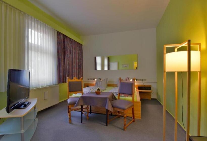 스탠다드 룸, Goldene Sonne