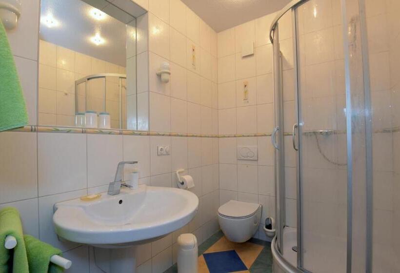 스탠다드 룸, Goldene Sonne