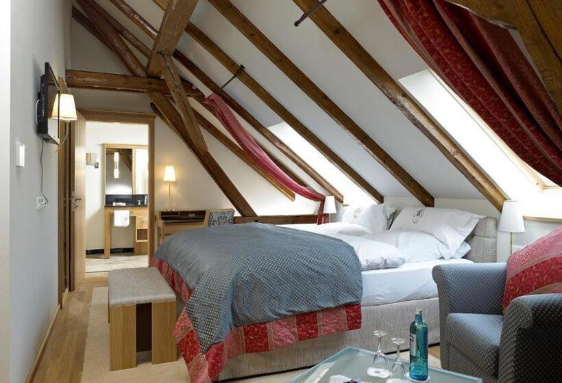 Номер Стандарт, Gut Kump Gastronomie Und