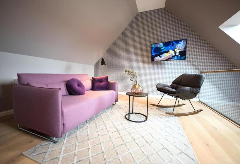 Номер Стандарт, Gut Kump Gastronomie Und