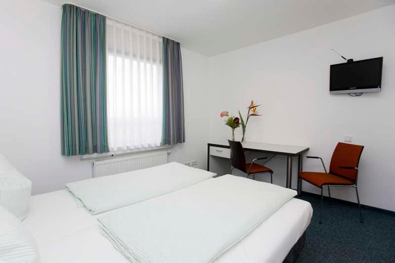 اتاق استاندارد, Jugendherberge Köln Deutz