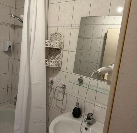 스탠다드 룸, Dream In Heiligenhaus