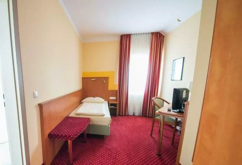 Standard Yhden Hengen Huone, Mirage