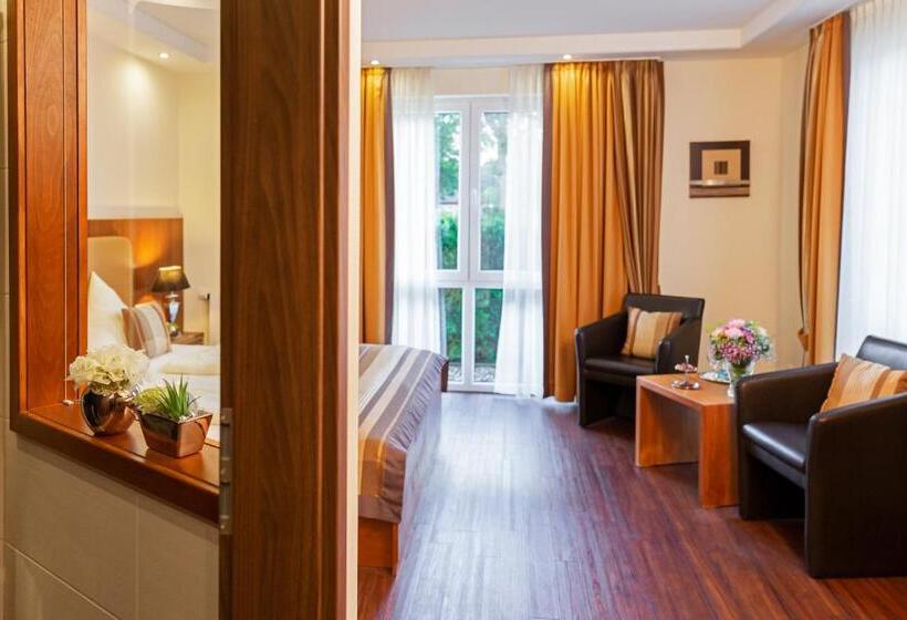 Номер Комфорт, Mutterbahr