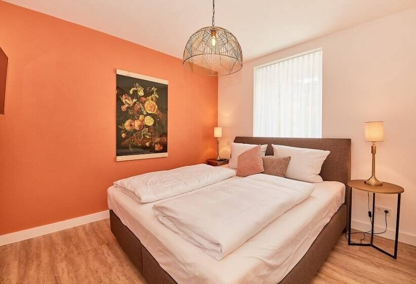 エコノミールーム, Rochter Land