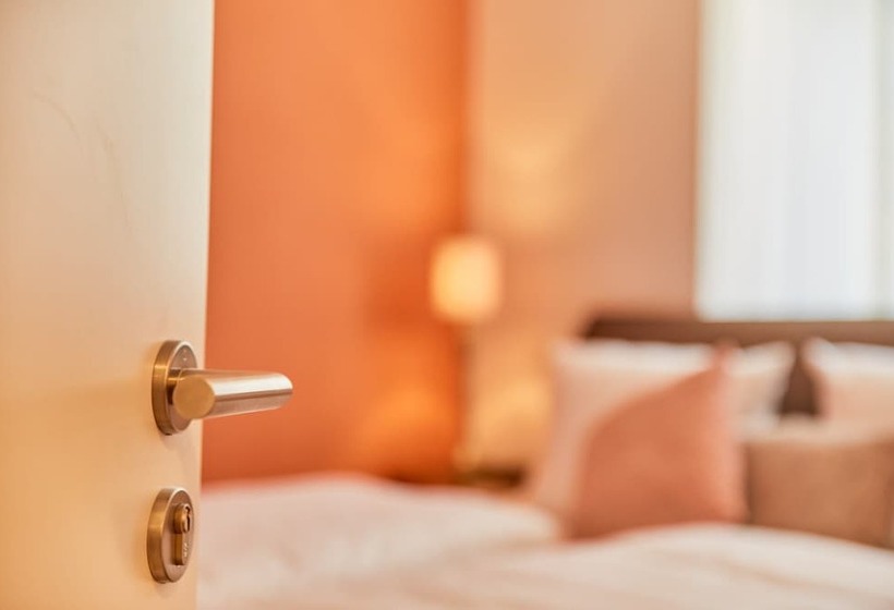 エコノミールーム, Rochter Land