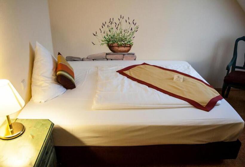 컴포트 싱글 룸, Speeter