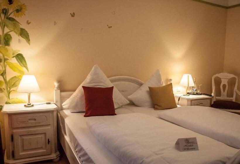 패밀리 룸, Speeter