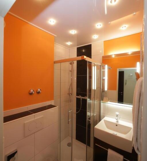 스탠다드 트리플 룸, Unterfeldhaus