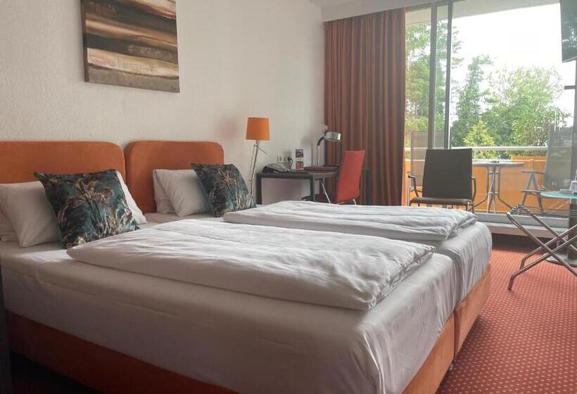 스탠다드 룸, Unterfeldhaus