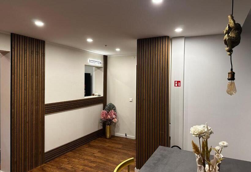 스탠다드 룸, Unterfeldhaus