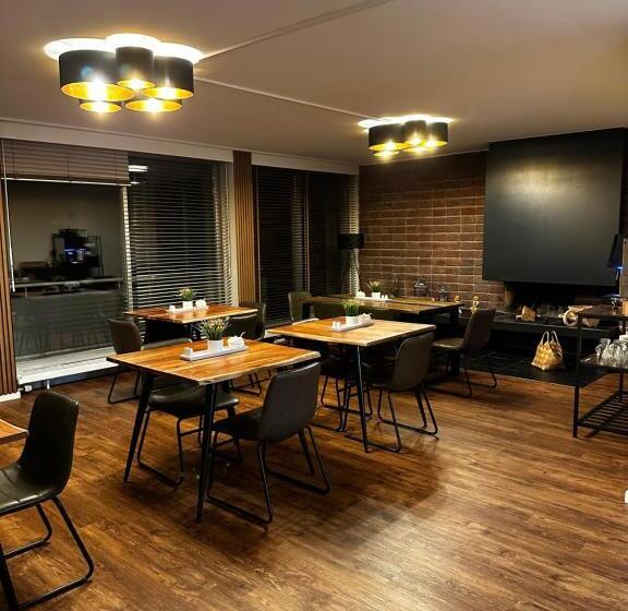 스탠다드 트리플 룸, Unterfeldhaus