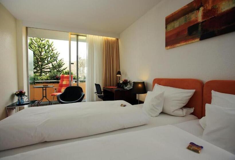 스탠다드 룸, Unterfeldhaus