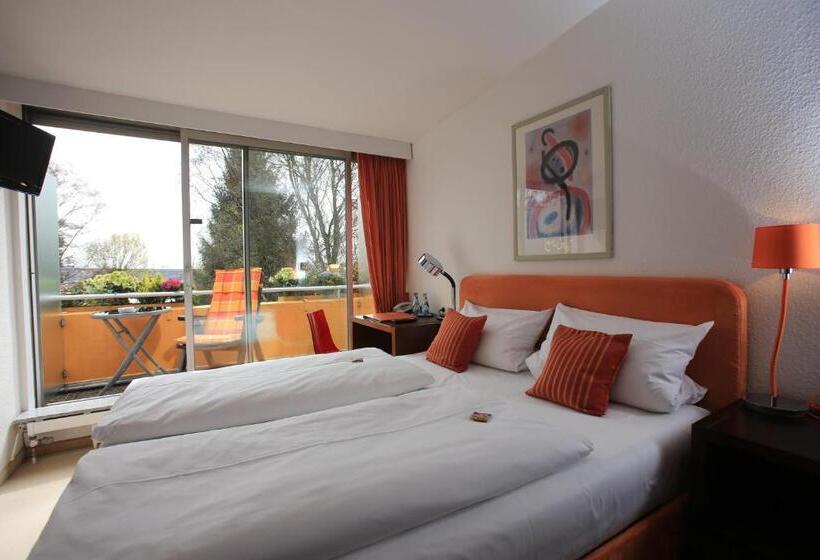 스탠다드 룸, Unterfeldhaus