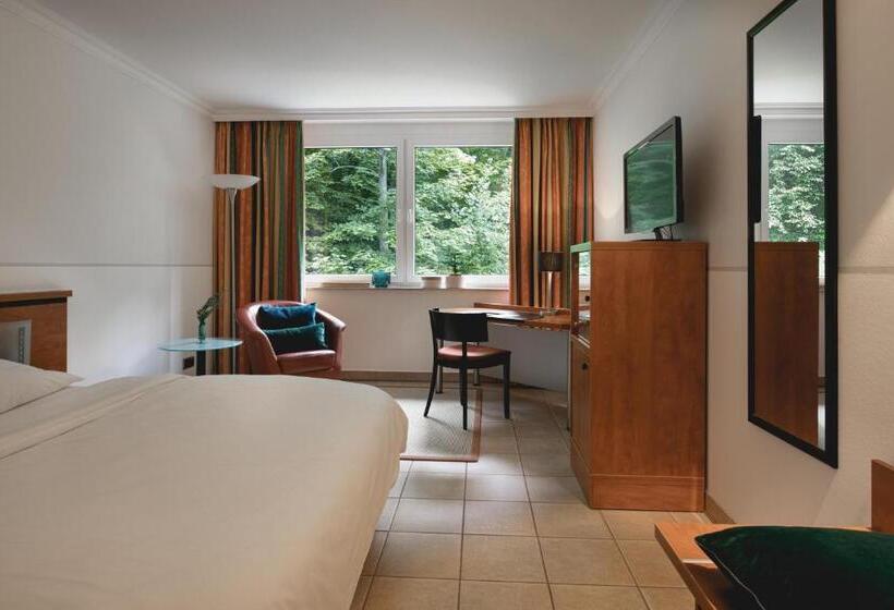 Номер Стандарт, Vierjahreszeiten Am Seilersee