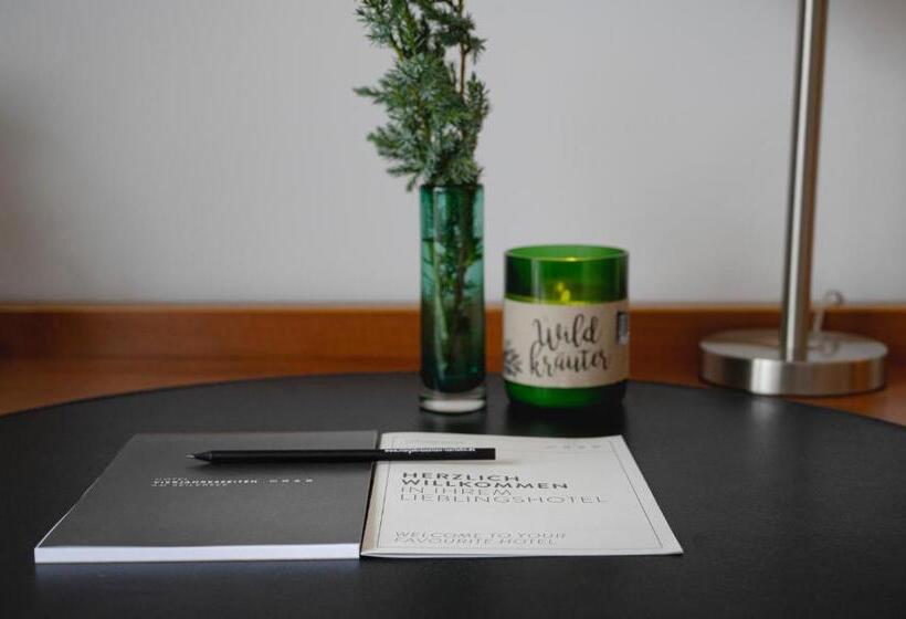 Номер Стандарт, Vierjahreszeiten Am Seilersee