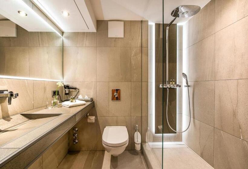 Номер Премиум, Vierjahreszeiten Am Seilersee