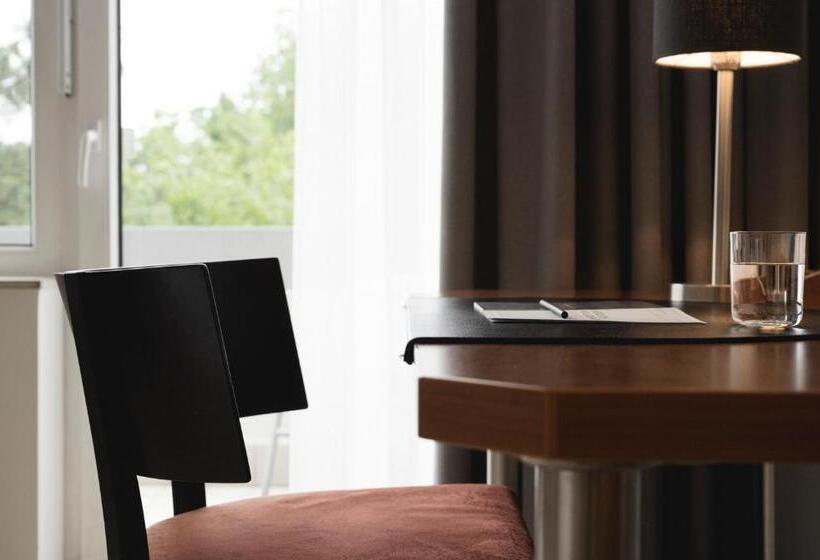 Номер Премиум, Vierjahreszeiten Am Seilersee