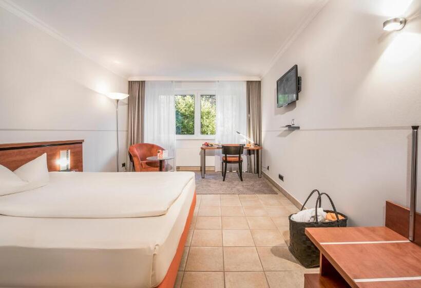 Номер Премиум, Vierjahreszeiten Am Seilersee