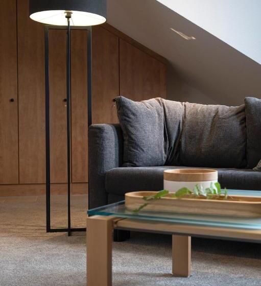 Номер Стандарт, Vierjahreszeiten Am Seilersee