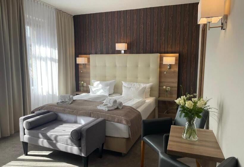 标准间, Zur Altstadt   Am Fuße Der Osterburg Gaststätte, Pension, Fewo