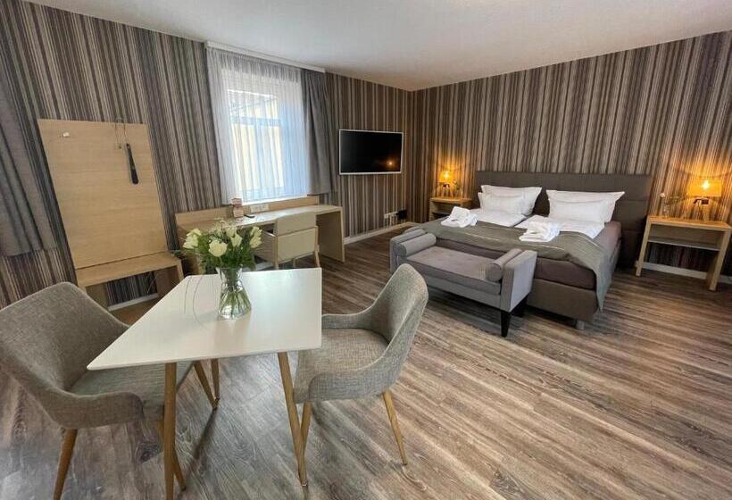 豪华房间, Zur Altstadt   Am Fuße Der Osterburg Gaststätte, Pension, Fewo