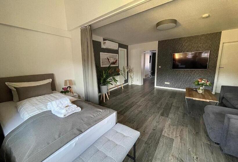 Трехместный Номер Комфорт, Zur Altstadt   Am Fuße Der Osterburg Gaststätte, Pension, Fewo