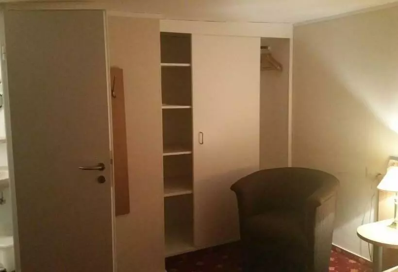 スタンダードシングルルーム, Land Gut Hotel Zur Brücke