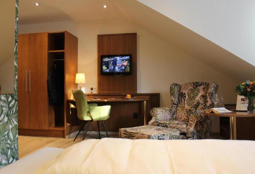 Номер Стандарт, Land Gut Hotel Zur Brücke