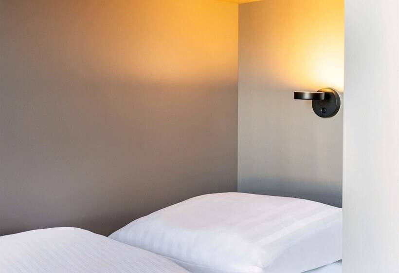 اتاق استاندارد یک نفره, B&b Hotel Stuttgart Neckarhafen